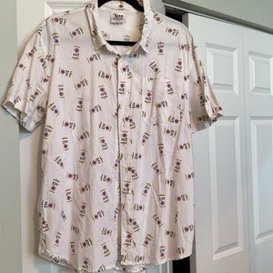 Men’s button down short sleeve shirt